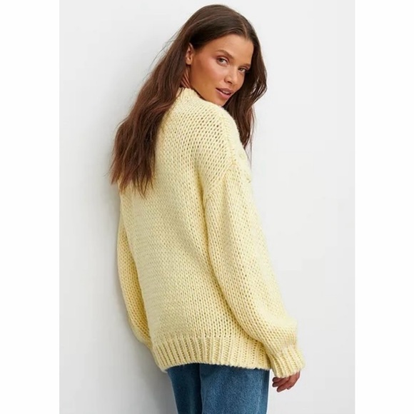 Claire Rose X NA-KD Cable Knitted Sweater in Off White S/M - Picture 2 of 9